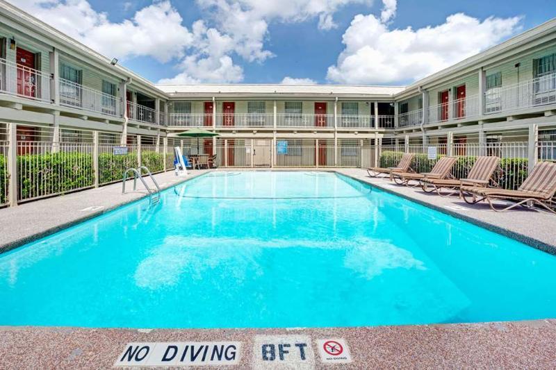 Travelodge By Wyndham North Richland Hills/Dallas/Ft Worth Fort Worth Ngoại thất bức ảnh
